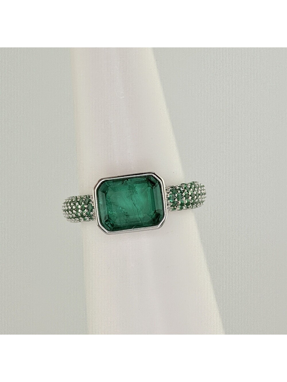 Bomb Party May Ring Sz 9 Luxe In Leaves" Emerald On Rhodium Plating RG41085